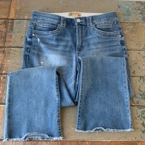 Democracy Women’s Jeans / raw edge flare size 12